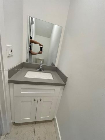 6854 NW 173rd Dr 209, Hialeah, FL 33015