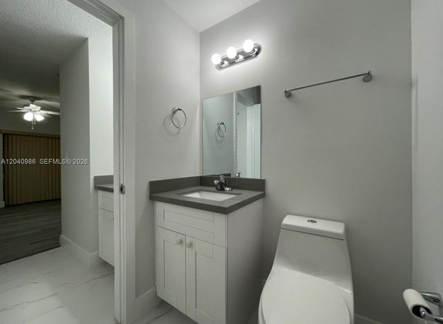 6854 NW 173rd Dr 209, Hialeah, FL 33015