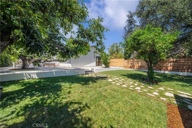 436 Manzanita, Sierra Madre, CA 91024