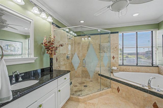 694 SW 168th Way, Pembroke Pines, FL 33027