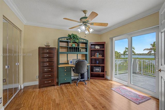 694 SW 168th Way, Pembroke Pines, FL 33027
