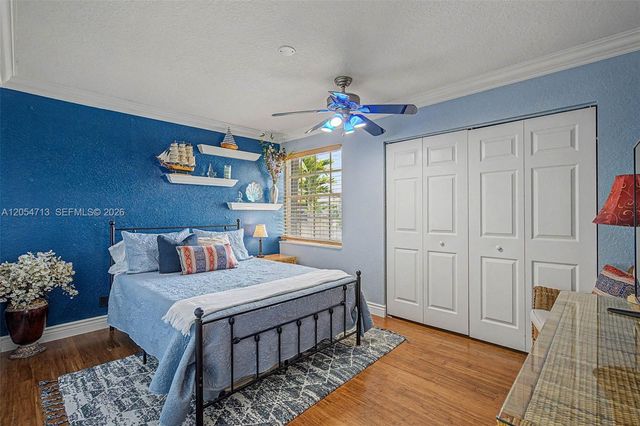 694 SW 168th Way, Pembroke Pines, FL 33027