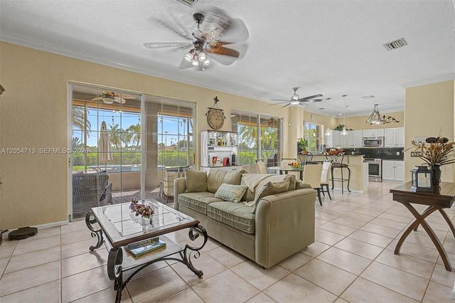 694 SW 168th Way, Pembroke Pines, FL 33027