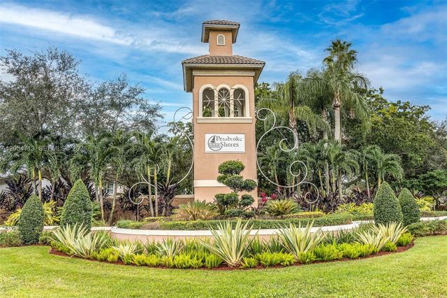 694 SW 168th Way, Pembroke Pines, FL 33027
