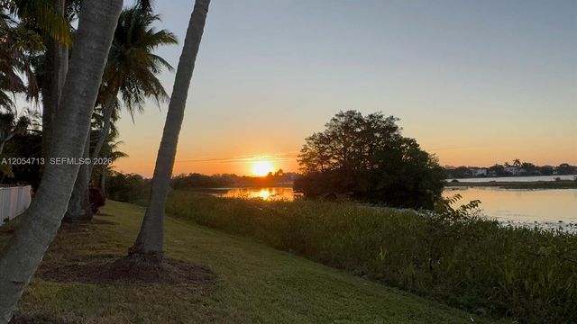 694 SW 168th Way, Pembroke Pines, FL 33027