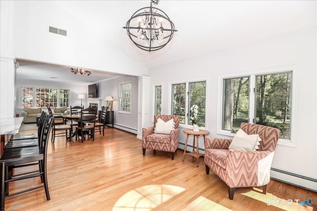 28 Fieldcrest Drive, Ridgefield, CT 06877