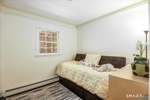 28 Fieldcrest Drive, Ridgefield, CT 06877
