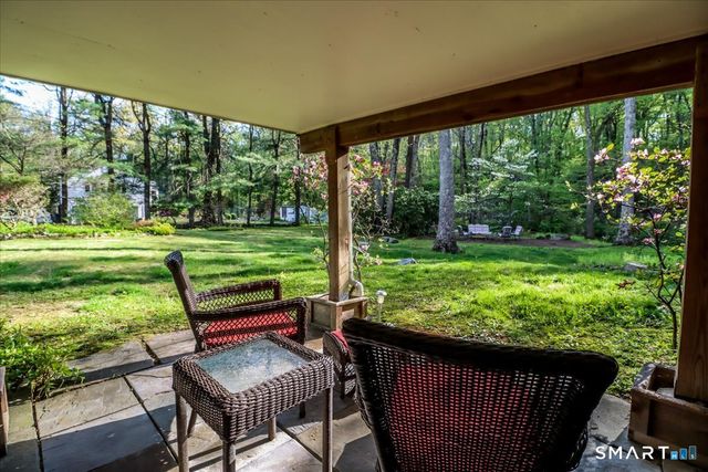 28 Fieldcrest Drive, Ridgefield, CT 06877