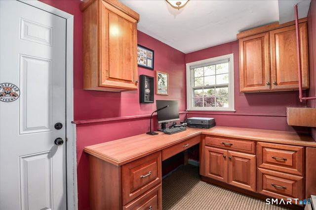 28 Fieldcrest Drive, Ridgefield, CT 06877