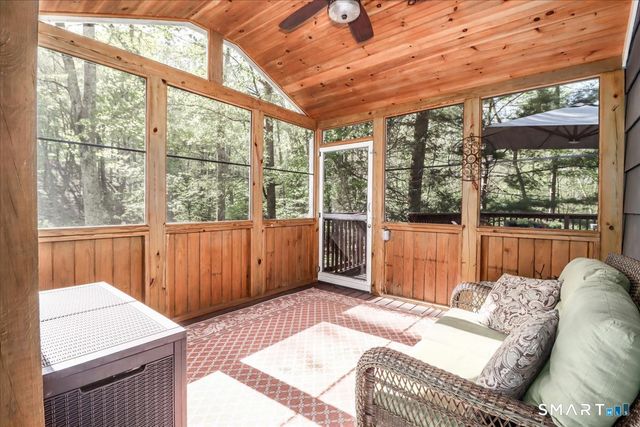 28 Fieldcrest Drive, Ridgefield, CT 06877