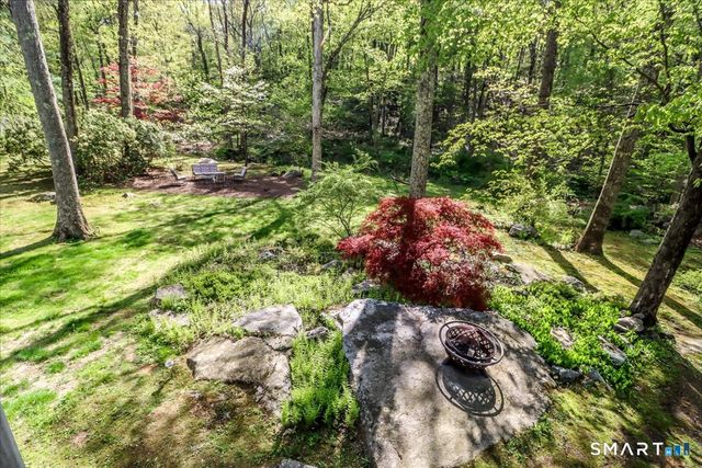 28 Fieldcrest Drive, Ridgefield, CT 06877