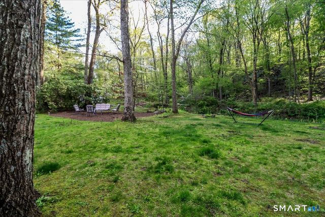 28 Fieldcrest Drive, Ridgefield, CT 06877