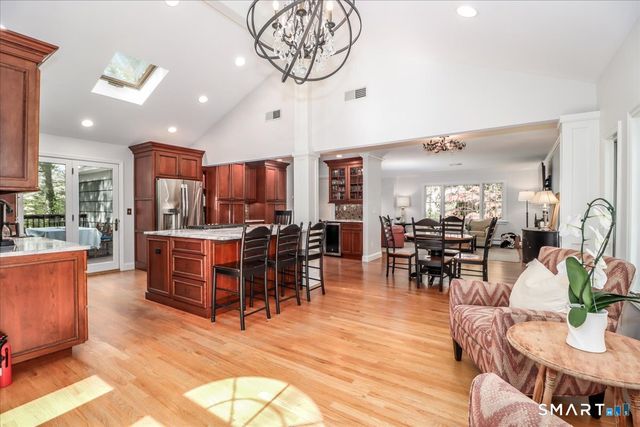28 Fieldcrest Drive, Ridgefield, CT 06877