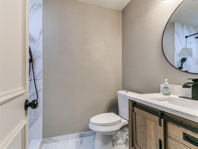 10209 Lyndon Road, Oklahoma City, OK 73120