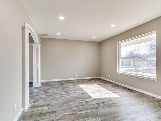 10209 Lyndon Road, Oklahoma City, OK 73120