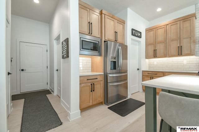 921 S 88th Street, Lincoln, NE 68520