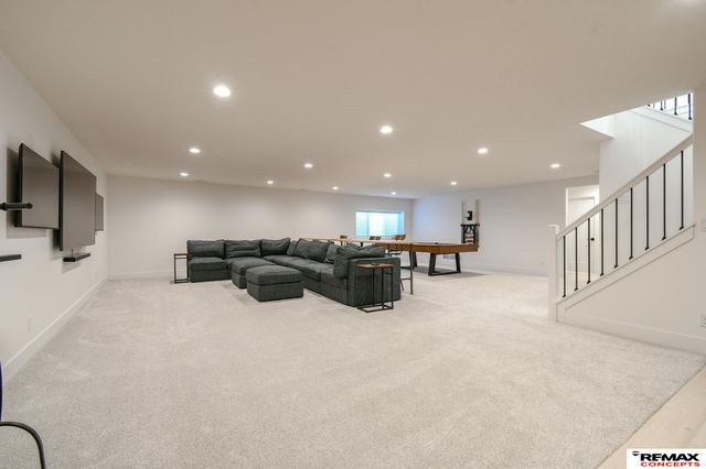 921 S 88th Street, Lincoln, NE 68520