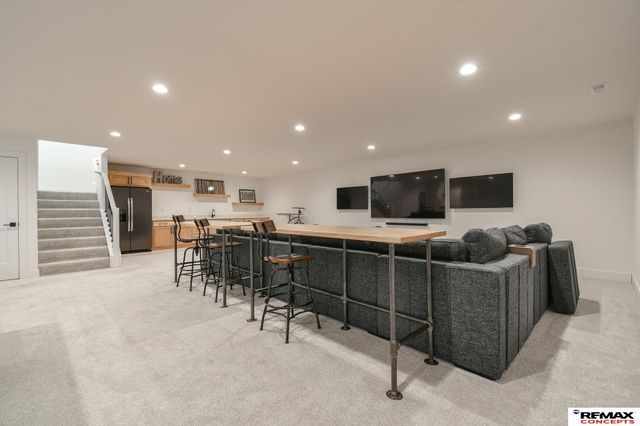 921 S 88th Street, Lincoln, NE 68520