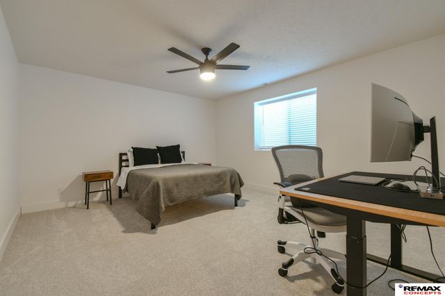 921 S 88th Street, Lincoln, NE 68520