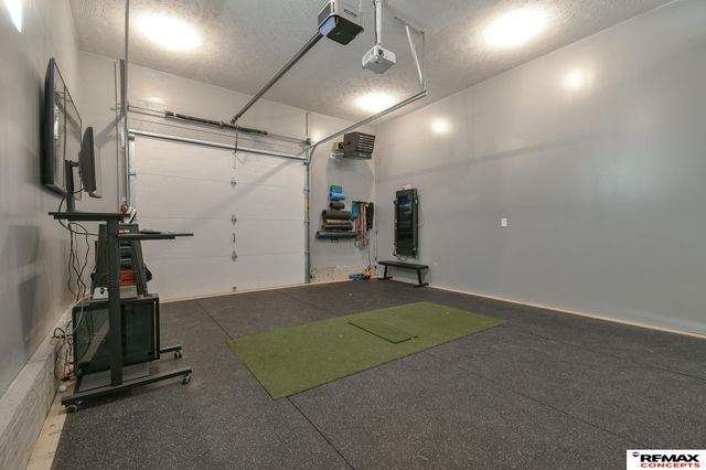 921 S 88th Street, Lincoln, NE 68520