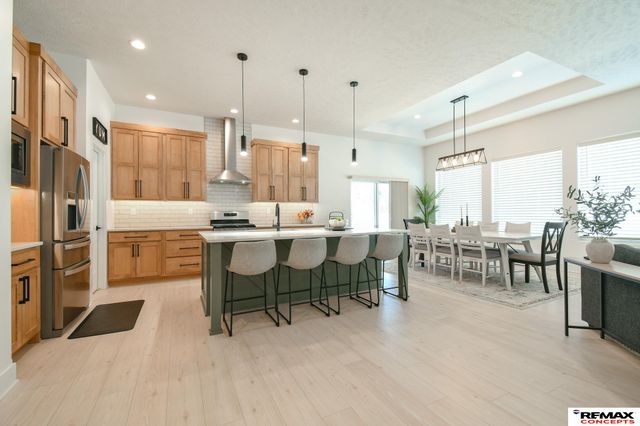 921 S 88th Street, Lincoln, NE 68520