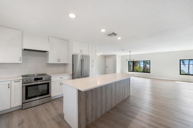 4003 S Indian River Drive, Fort Pierce, FL 34982