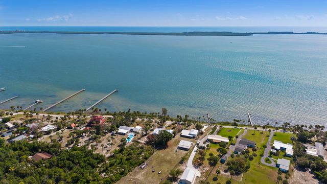 4003 S Indian River Drive, Fort Pierce, FL 34982