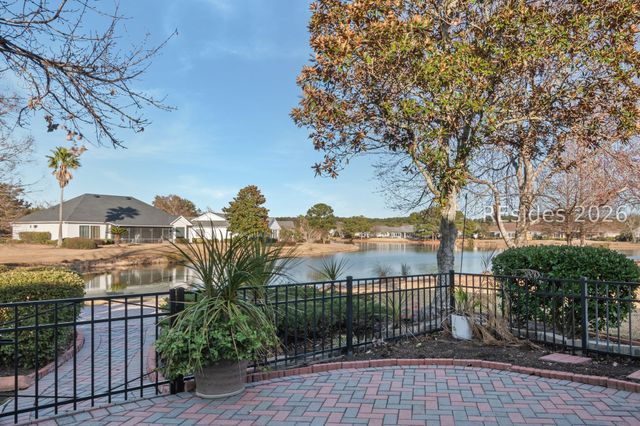 30 Hampton Cir, Bluffton, SC 29909