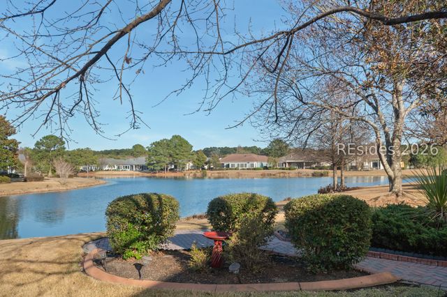 30 Hampton Cir, Bluffton, SC 29909