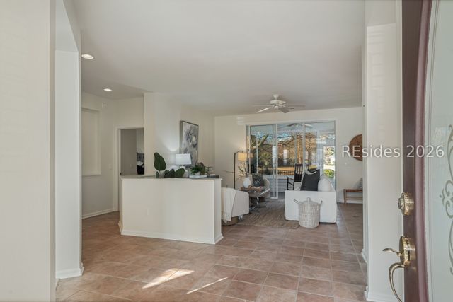 30 Hampton Cir, Bluffton, SC 29909