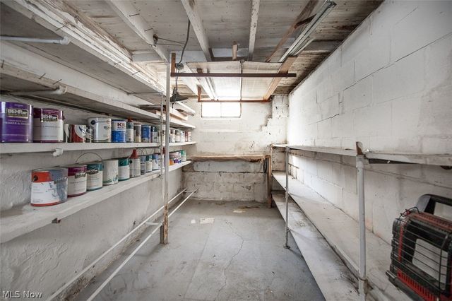 9215 Pinegrove Avenue, Parma, OH 44129