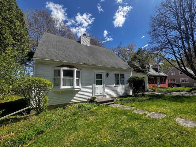341 Chester Knoll Drive, Bennington, VT 05201