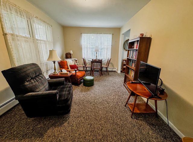341 Chester Knoll Drive, Bennington, VT 05201