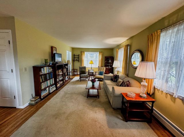 341 Chester Knoll Drive, Bennington, VT 05201
