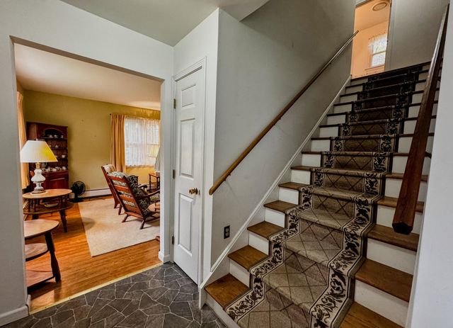341 Chester Knoll Drive, Bennington, VT 05201