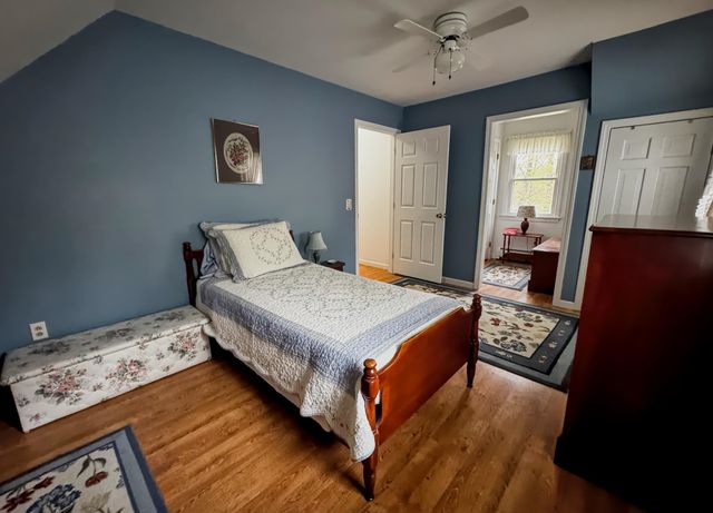 341 Chester Knoll Drive, Bennington, VT 05201
