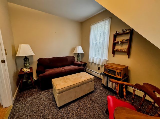 341 Chester Knoll Drive, Bennington, VT 05201