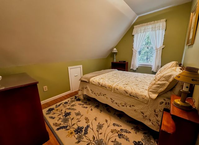 341 Chester Knoll Drive, Bennington, VT 05201