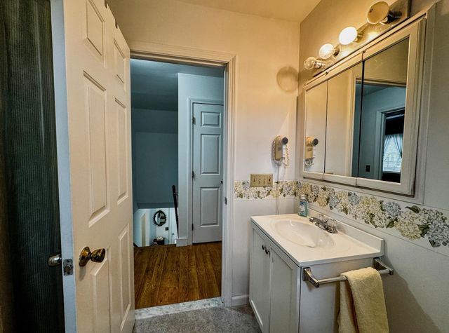 341 Chester Knoll Drive, Bennington, VT 05201