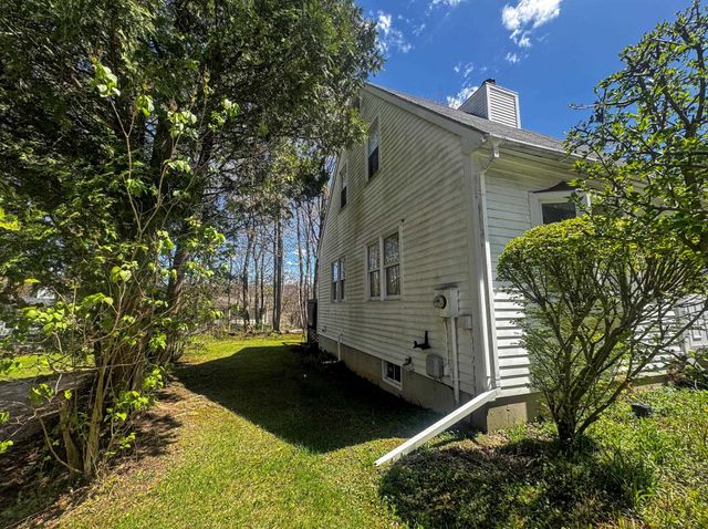 341 Chester Knoll Drive, Bennington, VT 05201