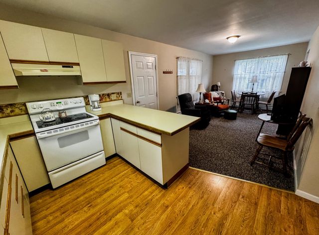 341 Chester Knoll Drive, Bennington, VT 05201