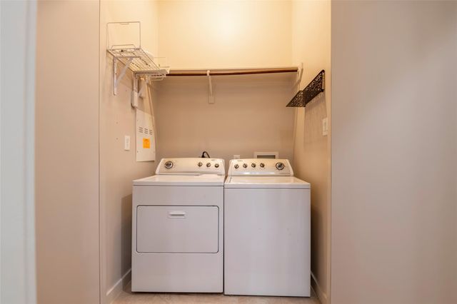 4040 Center Street, Houston, TX 77007