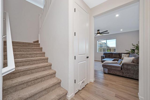 4049 Molten Creek Way, Roseville, CA 95747