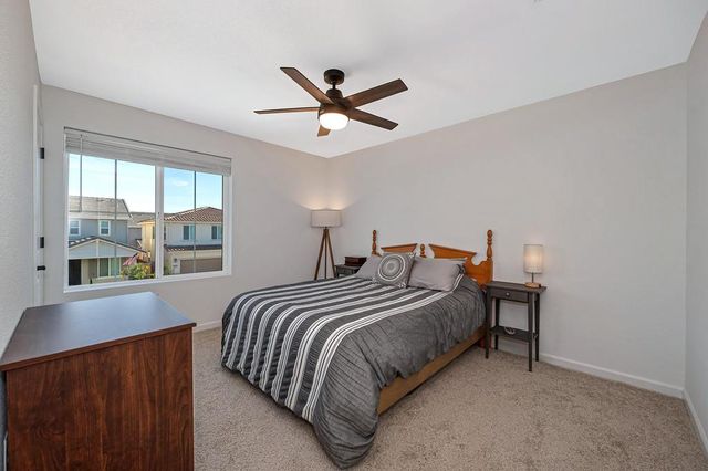 4049 Molten Creek Way, Roseville, CA 95747