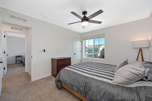 4049 Molten Creek Way, Roseville, CA 95747