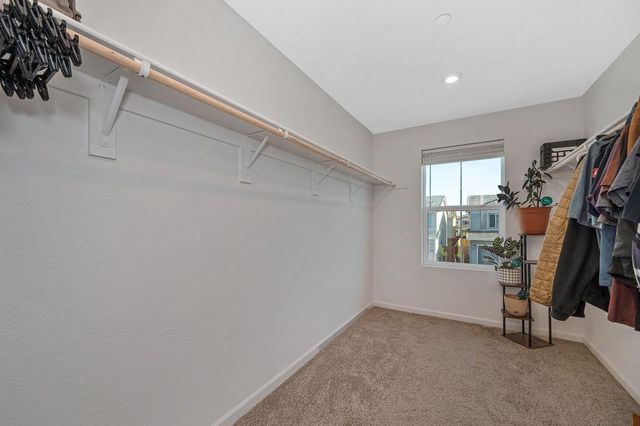 4049 Molten Creek Way, Roseville, CA 95747