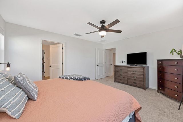 4049 Molten Creek Way, Roseville, CA 95747