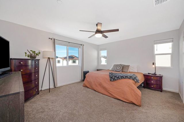 4049 Molten Creek Way, Roseville, CA 95747