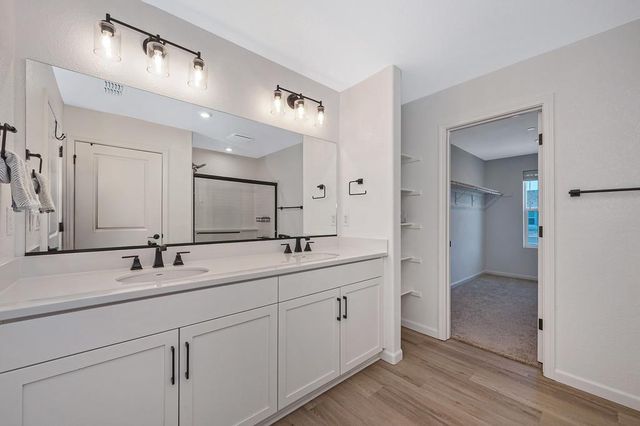 4049 Molten Creek Way, Roseville, CA 95747