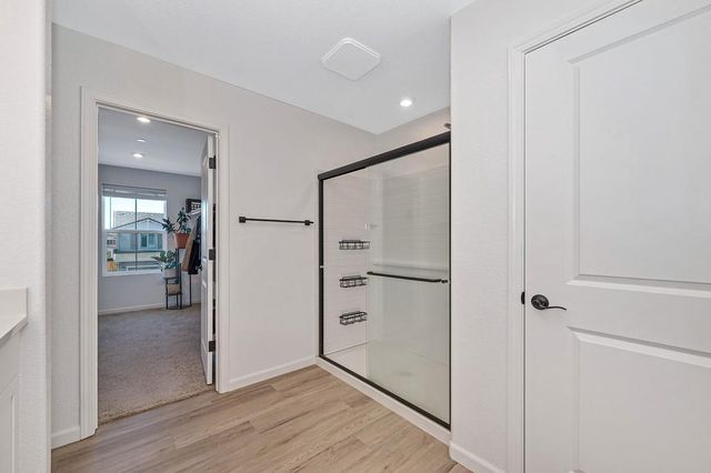 4049 Molten Creek Way, Roseville, CA 95747